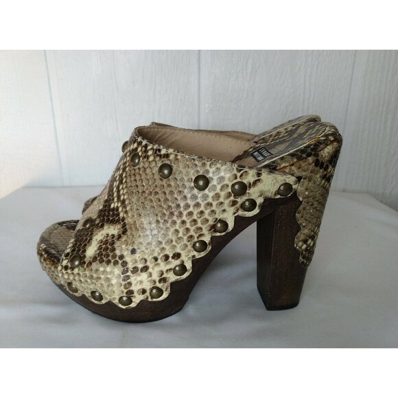 Stuart Weitzman Women Snake Print Slide Mule Heel Wood Metal Studs Spain Sz 6.5 - Picture 3 of 10